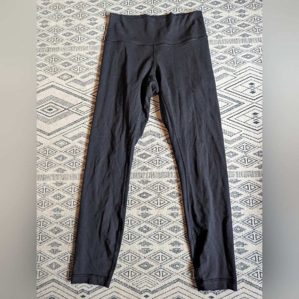 Lululemon Wunder Under Leggings size 8